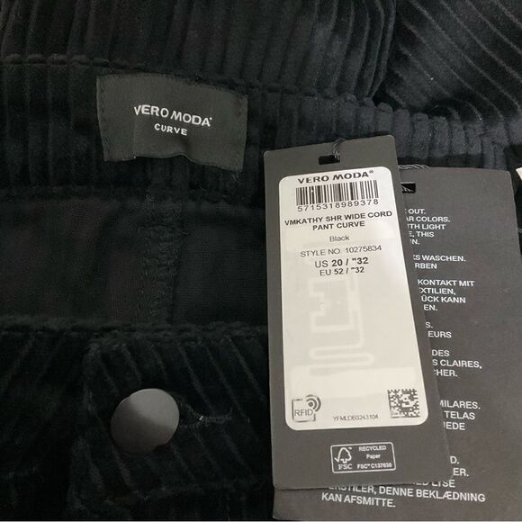 NWT Vero Moda Black Corduroy Pants size 20 - Picture 2 of 7